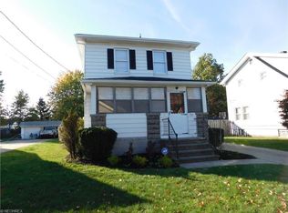 1364 Sunset Rd, Mayfield Heights, OH 44124