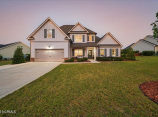 497 Goldenleaf Cir, Whispering Pines, NC 28327