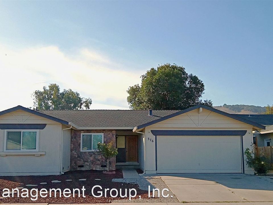 1st image of 376 Madison Dr
