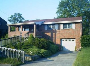 1429 Chaplin St, Conway, PA 15027