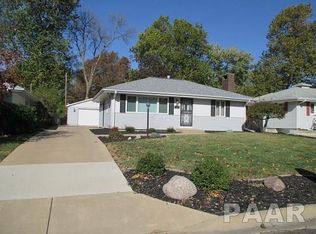 5325 N Plaza Dr, Peoria, IL 61614
