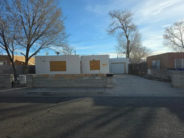 234 57th St NW, Albuquerque, NM 87105