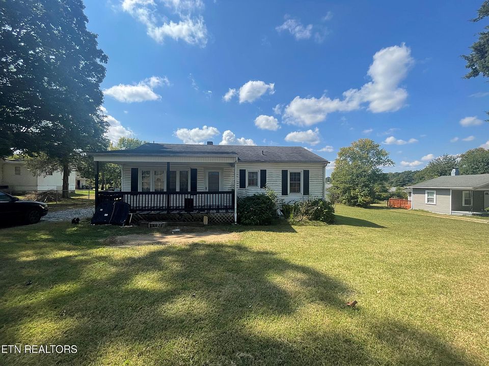 2833 Wilkinson Pike, Maryville, TN 37803 | Zillow