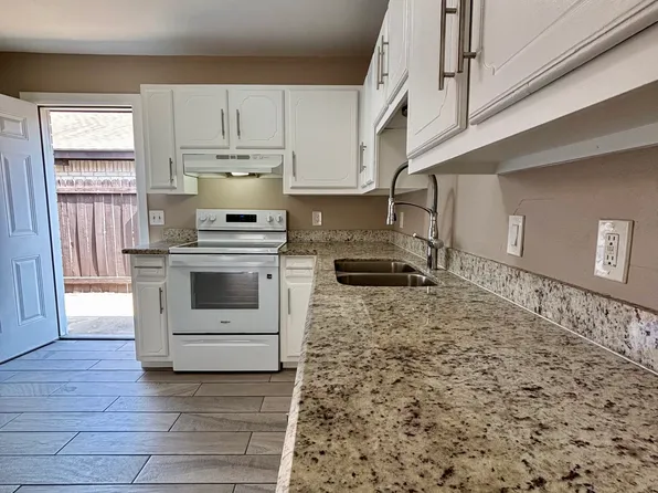 1202 Bryce Dr #6, Mission, TX 78572