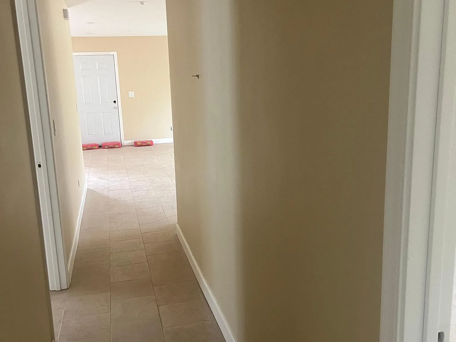 4 bed, 1604 sqft, $3,200 — Photo 4
