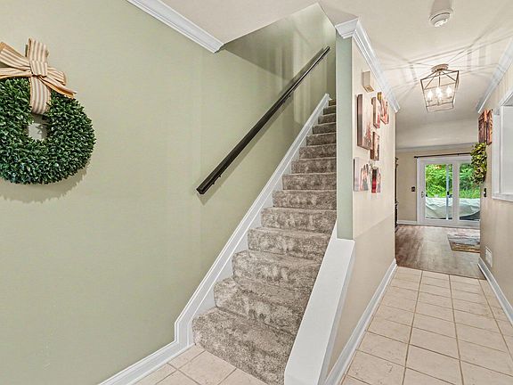 5th image of 5342 Country Club Ln