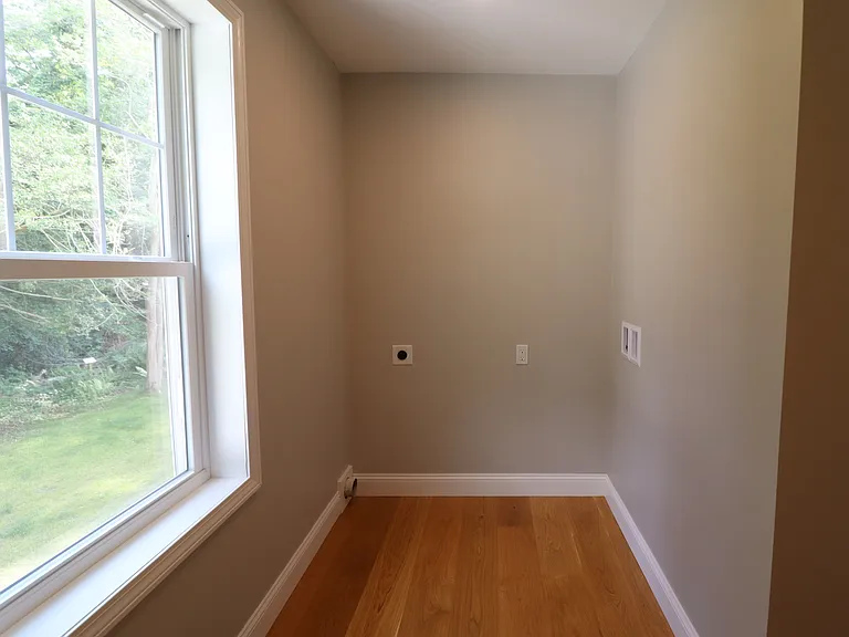 35 Glendale Rd #1 — Photo 17