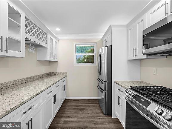 5th image of 338 Wende Way