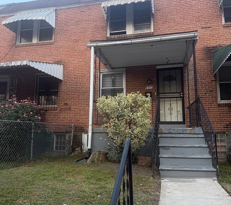 1st image of 4747 Ivanhoe Ave
