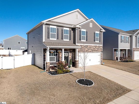2nd image of 104 Silicon Dr