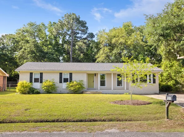 1317 White Dr, Charleston, SC 29407