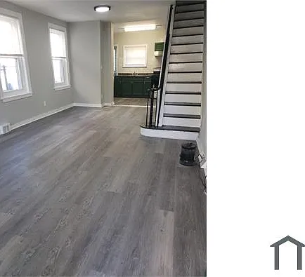 2 bed, 896 sqft, $1,300 — Photo 2