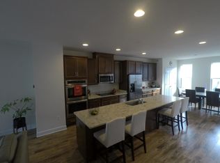 8828 Englewood Farms Dr, Manassas, VA 20112