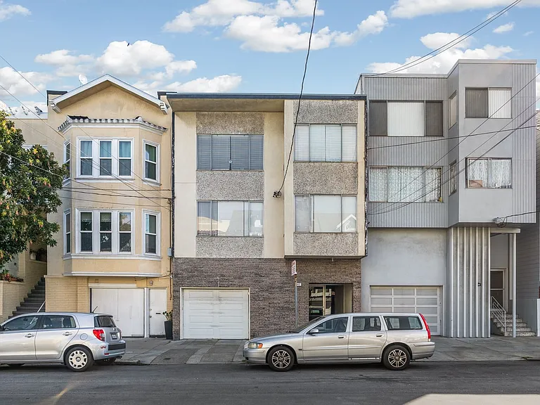 142 22nd Ave #1102R — Photo 2
