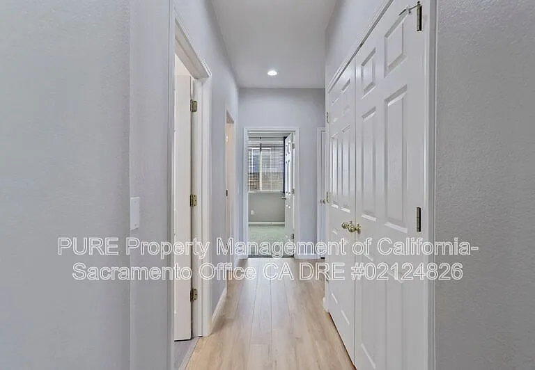 1518 Sandmark Dr — Photo 8