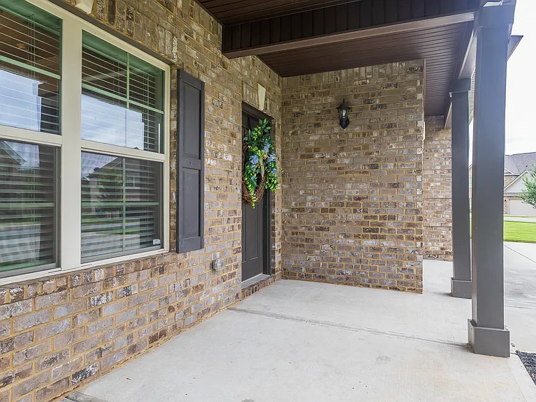202 Warhawk Dr — Photo 4