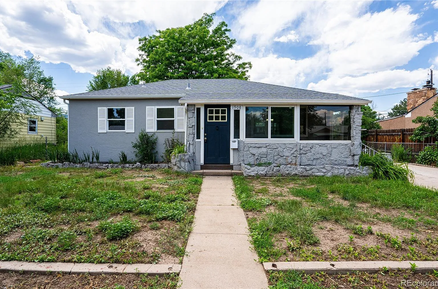 3 bed, 1.0 bath, 894 sqft, $1,999 — Photo 1