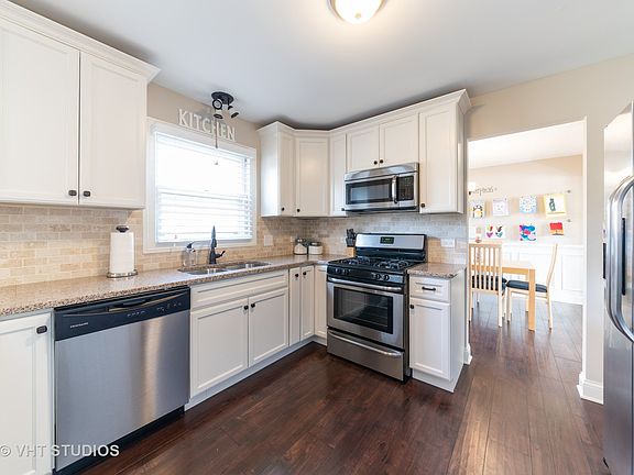 4th image of 364 Timber Oaks Dr