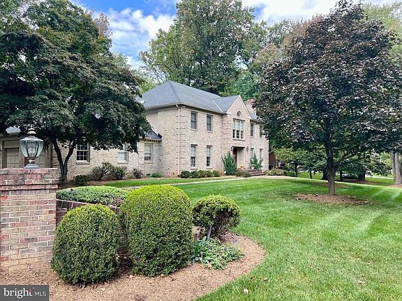 2nd image of 1310 Daviswood Dr
