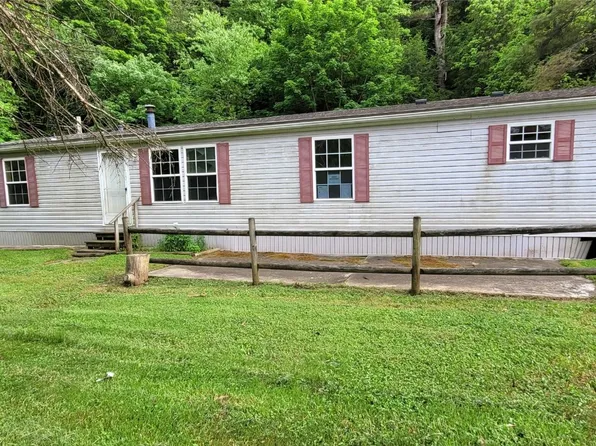 5604 Day Hollow Rd, Endicott, NY 13760