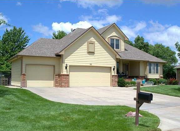 2nd image of 901 N McCaskey Ct