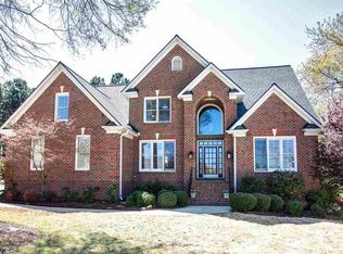 102 Elstow Ct, Cary, NC 27519