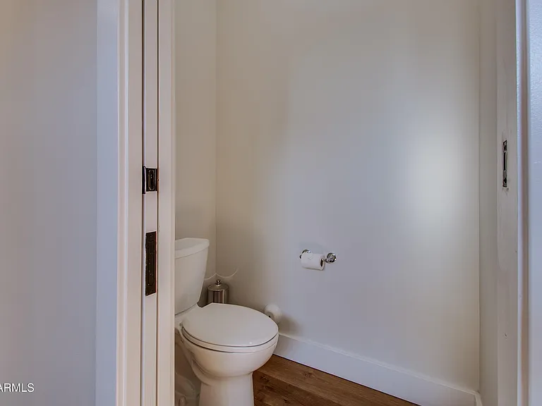 4201 N Marshall Way #2000 — Photo 32