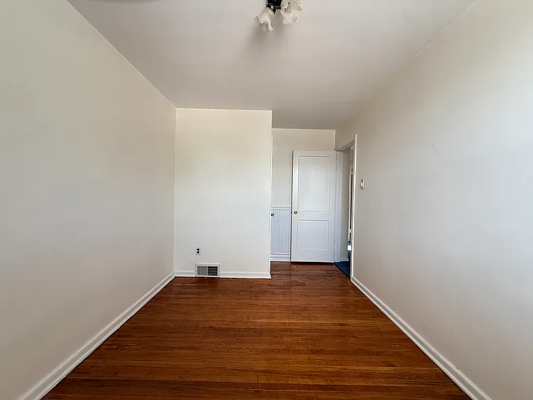 3303 Hartel Ave — Photo 15