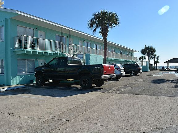 5th image of 8618 Surf Dr #213