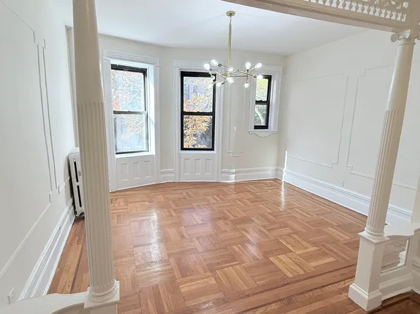 515 8th Street image 2 of 11