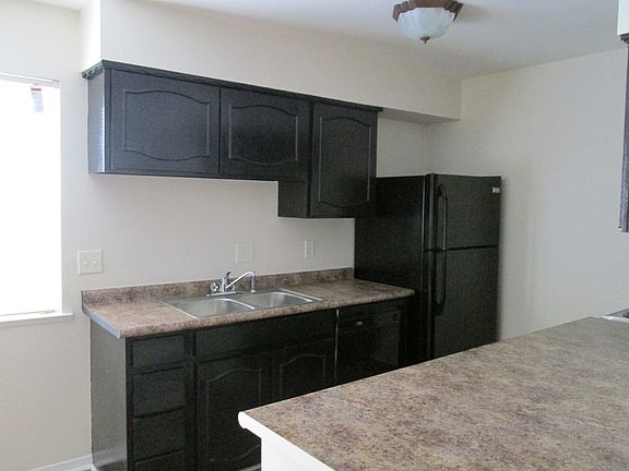 4th image of 4808 Bryce Ave APT 17