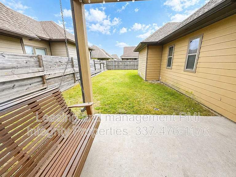 110 Canton Ct — Photo 10