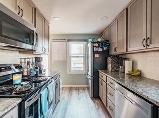 79 Riverside Dr, Westfield, MA 01085