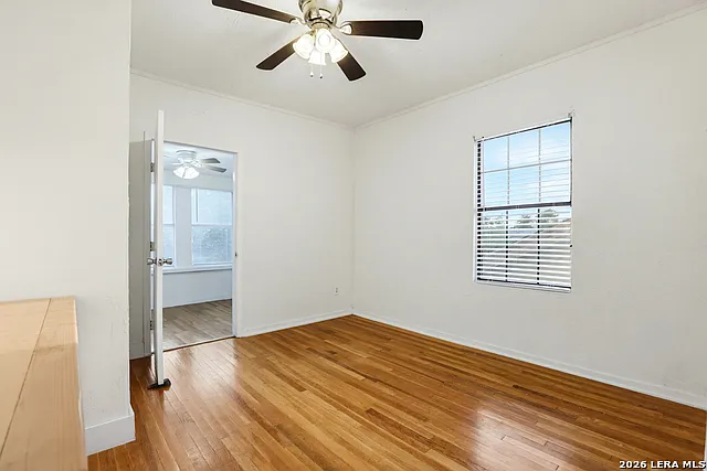 1 bed, 1.0 bath, 673 sqft, $945 — Photo 2