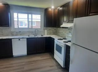 711 Brown St #2, Peterborough, ON K9J4K7