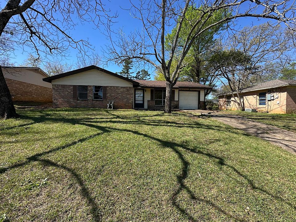 2nd image of 2607 Chelsea Dr