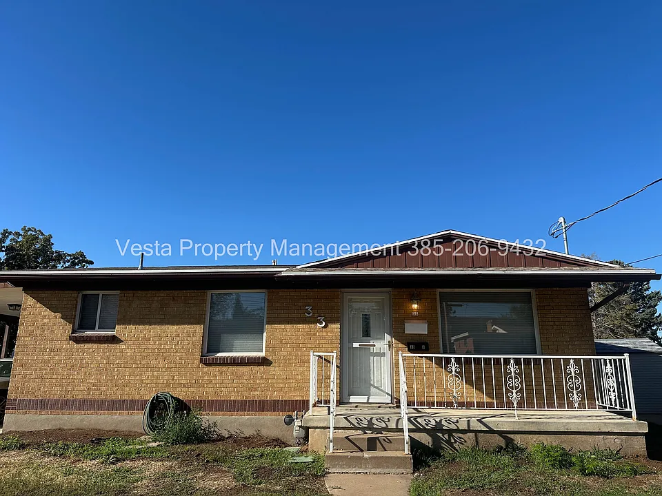33 N Terrace Dr #B