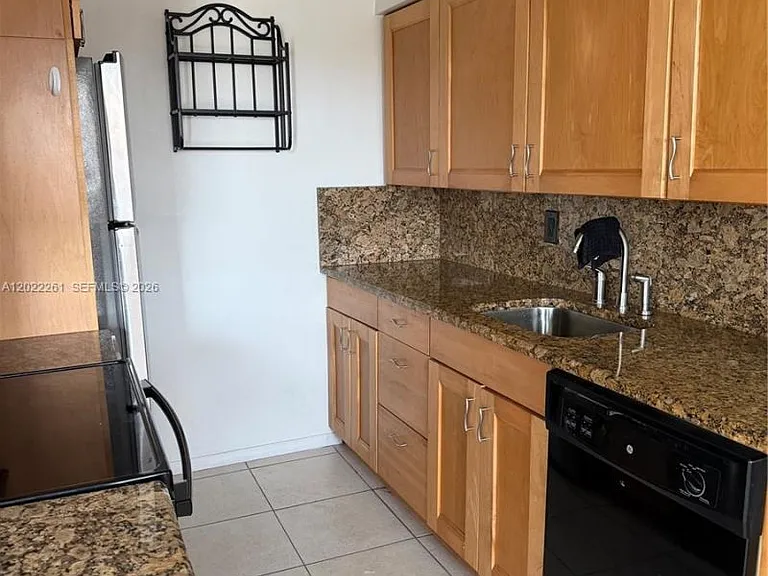 4043 Cornwall Dr #4043-C — Photo 2