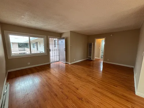 13545 Vanowen St #1 Photo 1