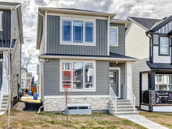 121 E Ambleside Heath NW, Calgary, AB T3P 1S4