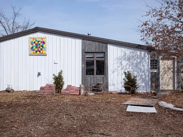 N9984 370th St, Boyceville, WI 54725