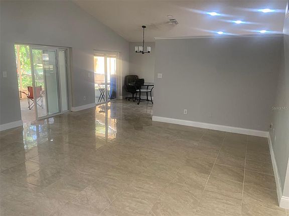 5th image of 1658 Riveredge Rd