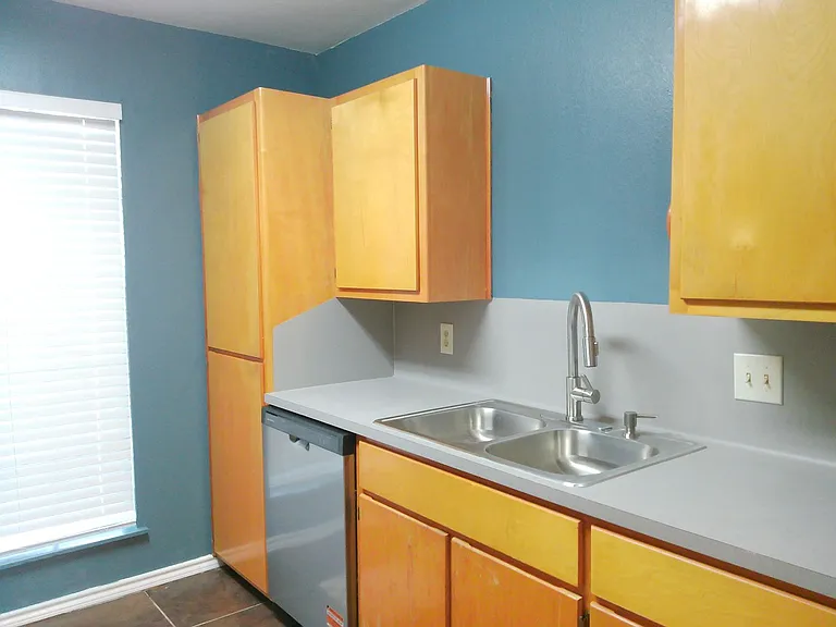 2600 Alana Ln — Photo 5