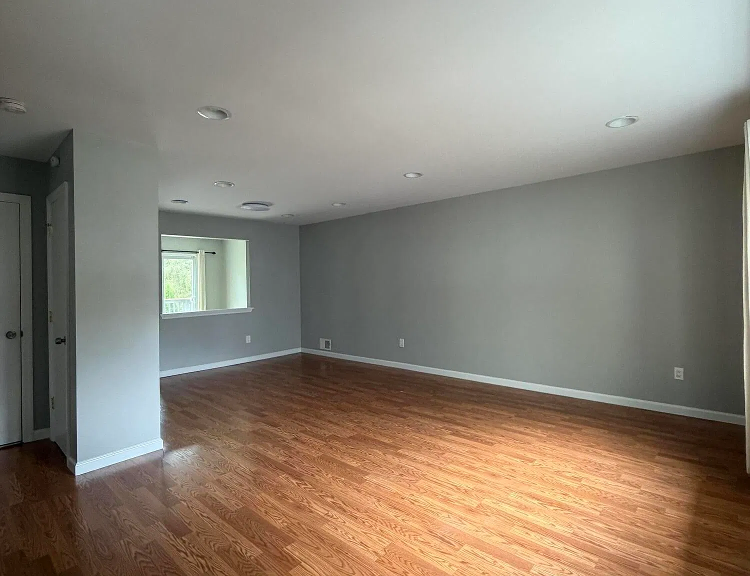 3 bed, 2.5 bath, 1280 sqft, $3,100 — Photo 2