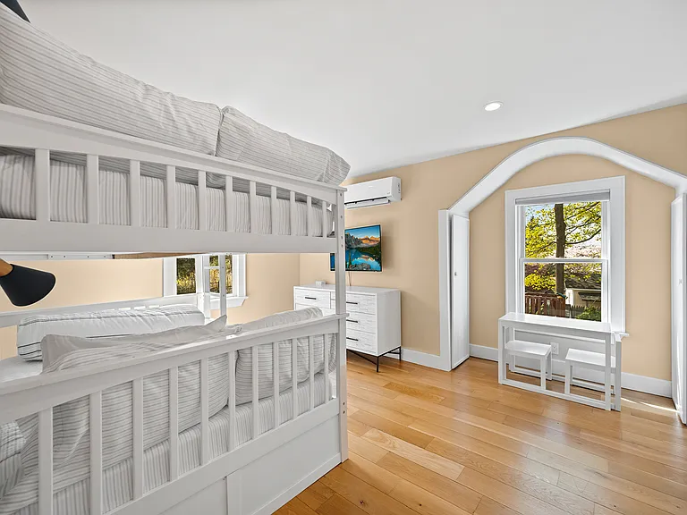 3715 Main Bayview Rd — Photo 9