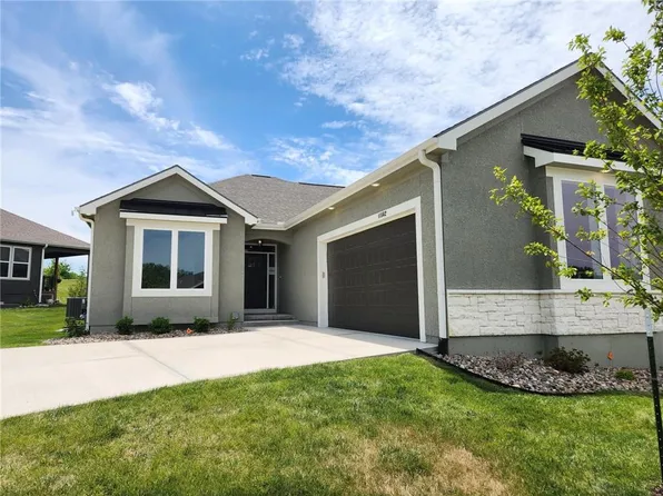 11562 S Olathe View Rd, Olathe, KS 66061