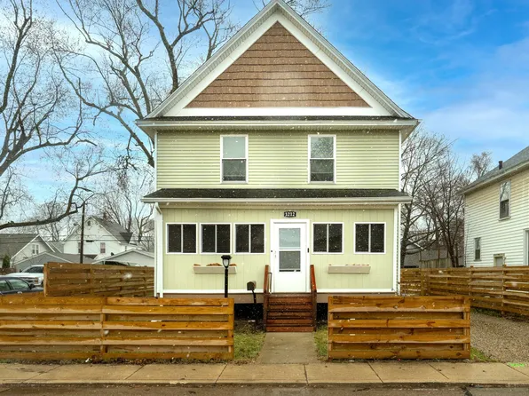 1212 Hays Park Ave, Kalamazoo, MI 49001