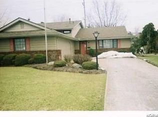267 Northfield Dr, Elyria, OH
