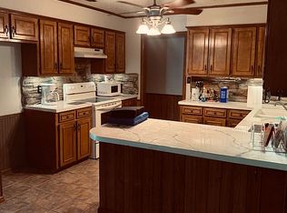 241 Peacock Dr, Ashdown, AR 71822