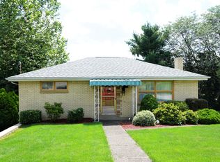 5416 Wolfe Dr, Pittsburgh, PA 15236